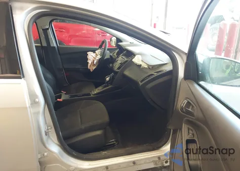 2015 Ford Focus S из США, поврежденный, VIN 1FADP3E21FL220009